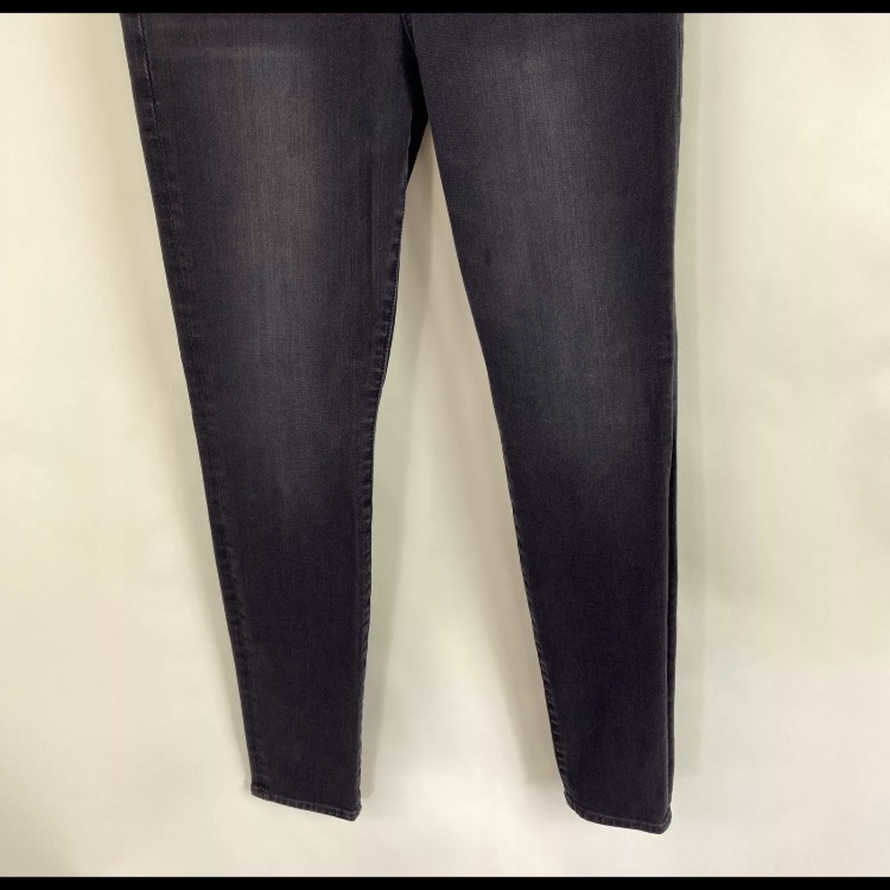 Kut from the Kloth toothpick skinny  black jeans